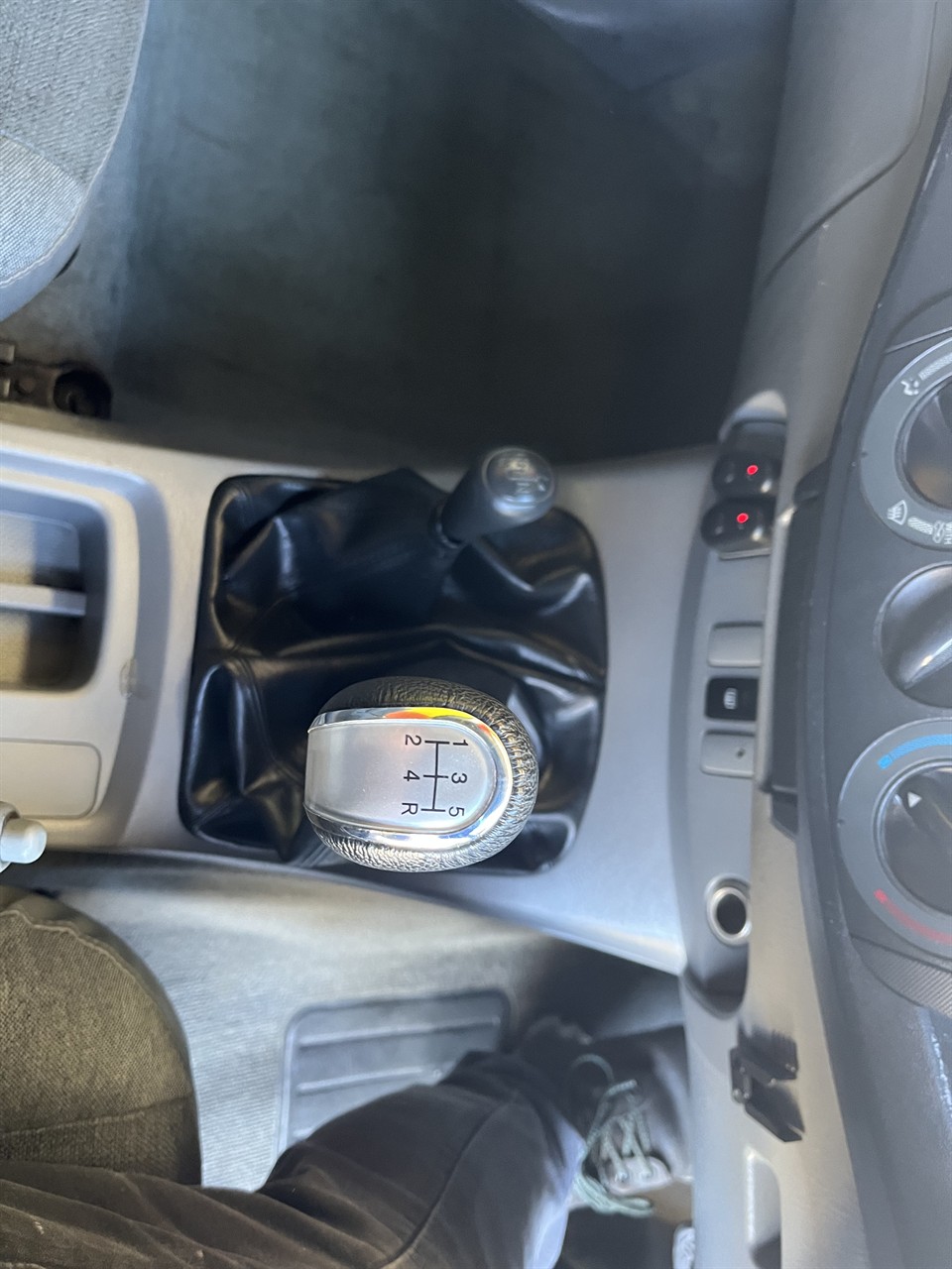 2005 Toyota Hilux