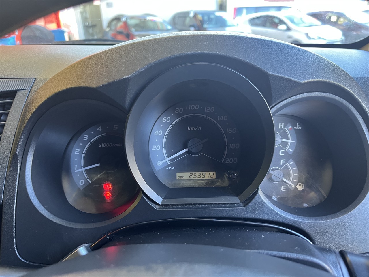 2005 Toyota Hilux