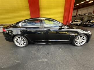 2012 Jaguar Xf - Thumbnail