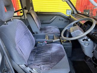 1996 Mitsubishi l300 - Thumbnail