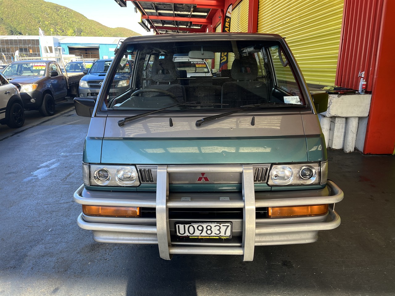 1996 Mitsubishi l300