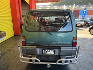 1996 Mitsubishi l300 - Thumbnail