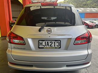 2006 Nissan Wingroad - Thumbnail