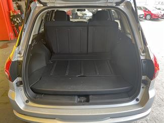 2006 Nissan Wingroad - Thumbnail