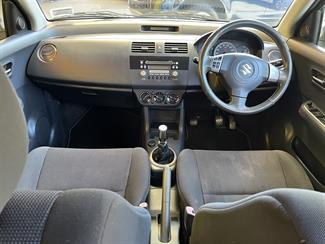 2007 Suzuki Swift - Thumbnail