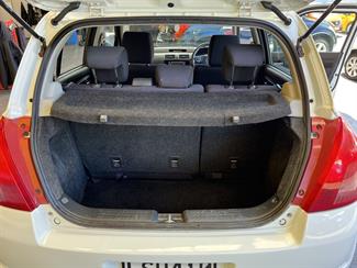 2007 Suzuki Swift - Thumbnail