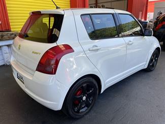 2007 Suzuki Swift - Thumbnail