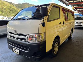 2013 Toyota Hiace - Thumbnail