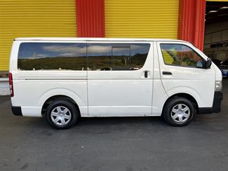 2013 Toyota Hiace - Thumbnail