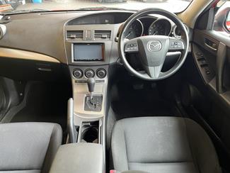 2010 Mazda Axela - Thumbnail