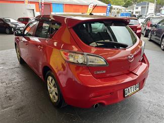 2010 Mazda Axela - Thumbnail