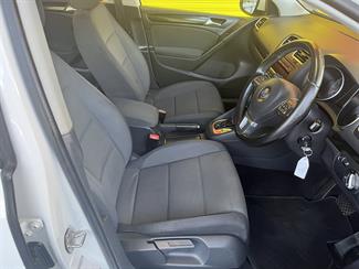 2012 Volkswagen Golf - Thumbnail