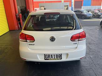 2012 Volkswagen Golf - Thumbnail