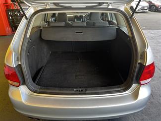 2008 Volkswagen Golf - Thumbnail