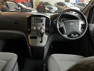 2014 Hyundai Imax - Thumbnail