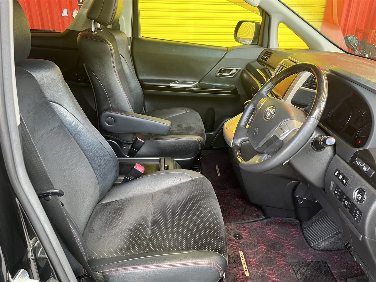 2012 Toyota Vellfire