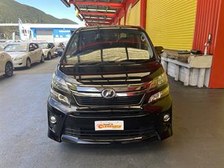 2012 Toyota Vellfire - Thumbnail