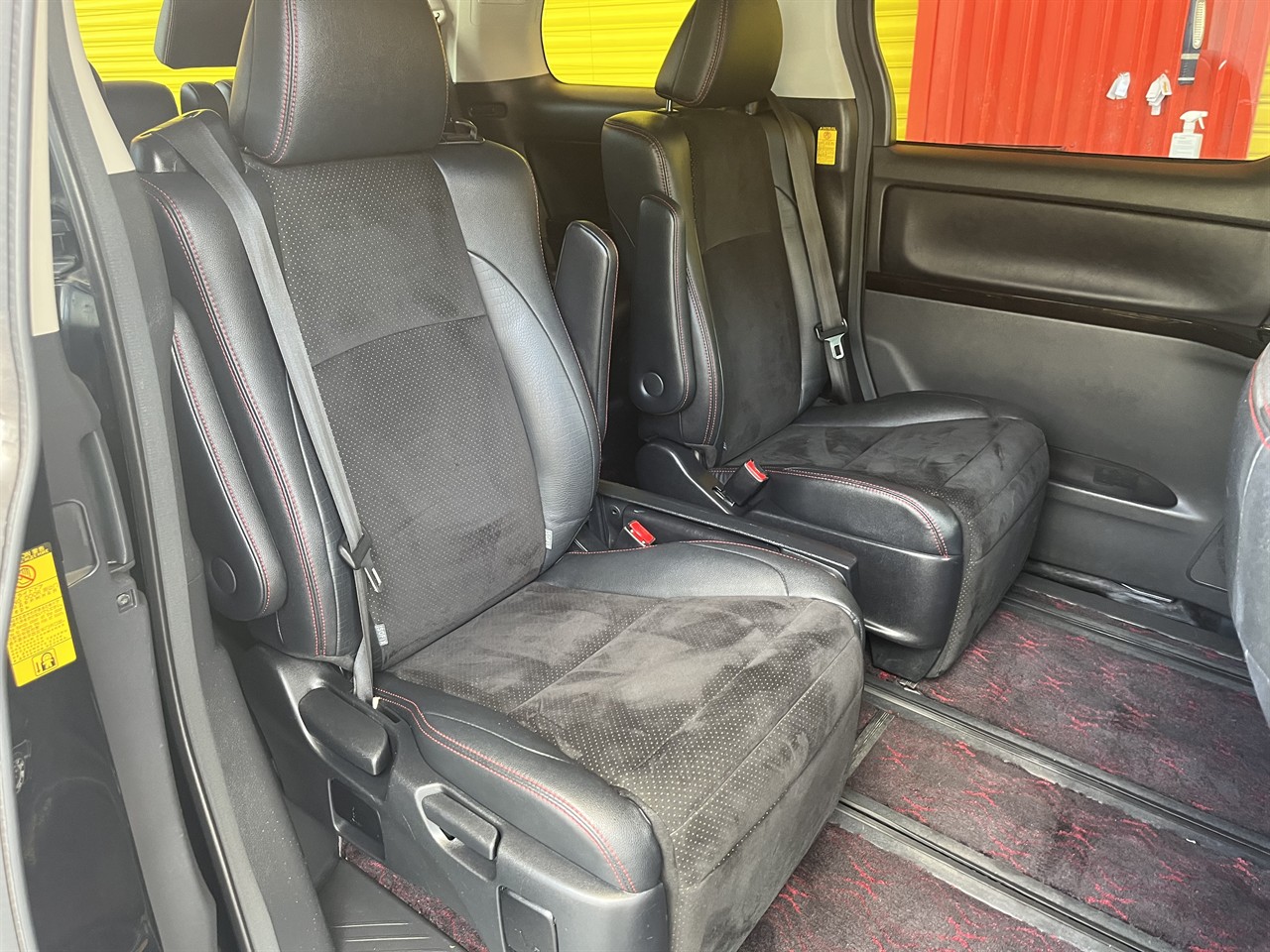 2012 Toyota Vellfire