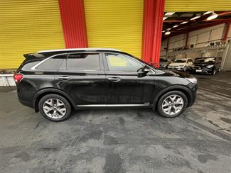 2016 Kia Sorento - Thumbnail