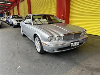 2007 Jaguar XJ8 - Thumbnail