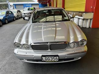 2007 Jaguar XJ8 - Thumbnail
