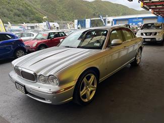 2007 Jaguar XJ8 - Thumbnail