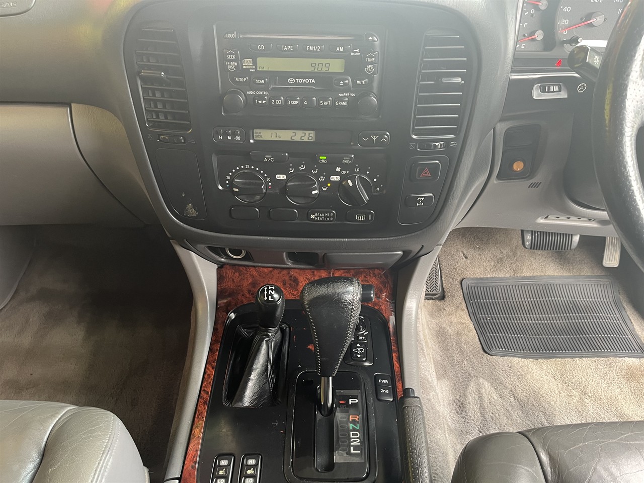 2000 Toyota Landcruiser
