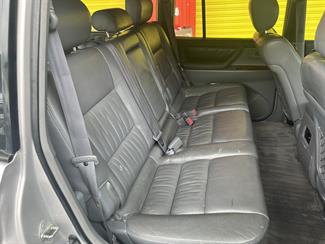 2000 Toyota Landcruiser - Thumbnail