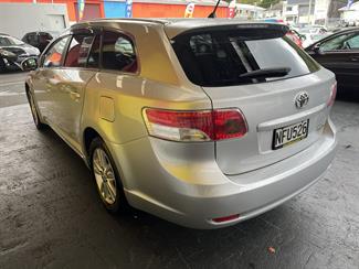 2011 Toyota Avensis - Thumbnail