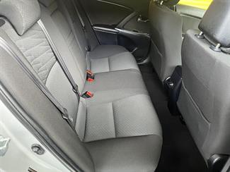 2011 Toyota Avensis - Thumbnail