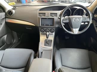 2010 Mazda Axela - Thumbnail