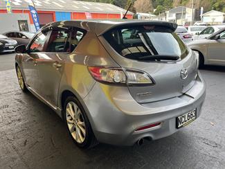 2010 Mazda Axela - Thumbnail