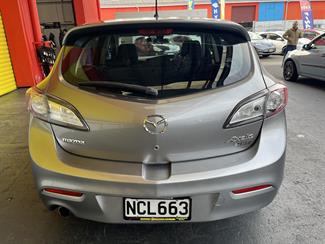 2010 Mazda Axela - Thumbnail