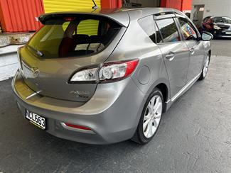 2010 Mazda Axela - Thumbnail