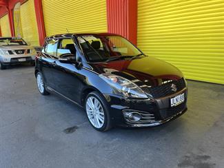 2015 Suzuki Swift - Thumbnail