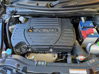 2015 Suzuki Swift - Thumbnail