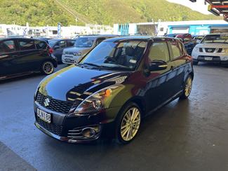 2015 Suzuki Swift - Thumbnail