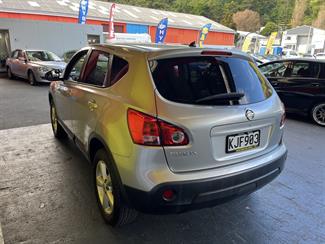 2009 Nissan Dualis - Thumbnail