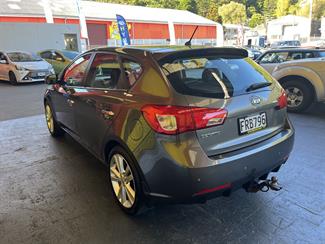 2010 Kia Cerato - Thumbnail