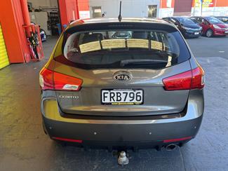 2010 Kia Cerato - Thumbnail