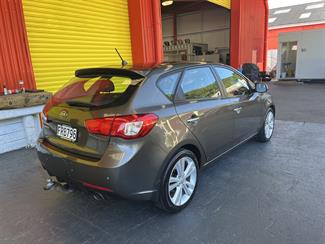 2010 Kia Cerato - Thumbnail