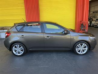 2010 Kia Cerato - Thumbnail