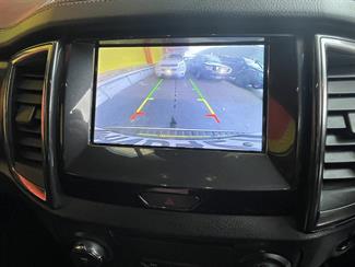 2019 Ford Everest - Thumbnail