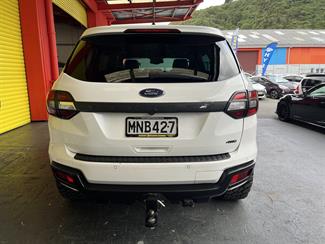 2019 Ford Everest - Thumbnail