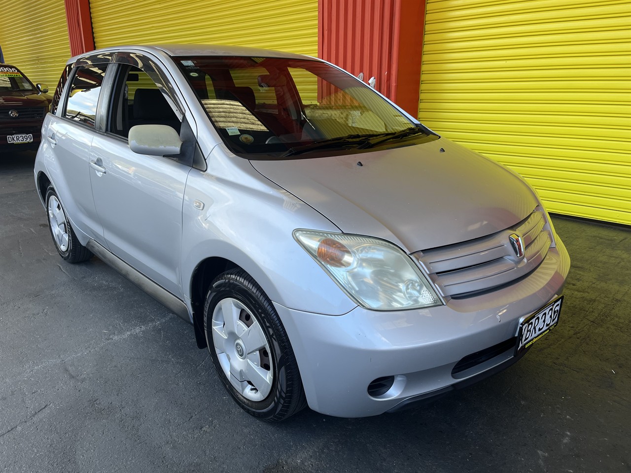 2004 Toyota IST