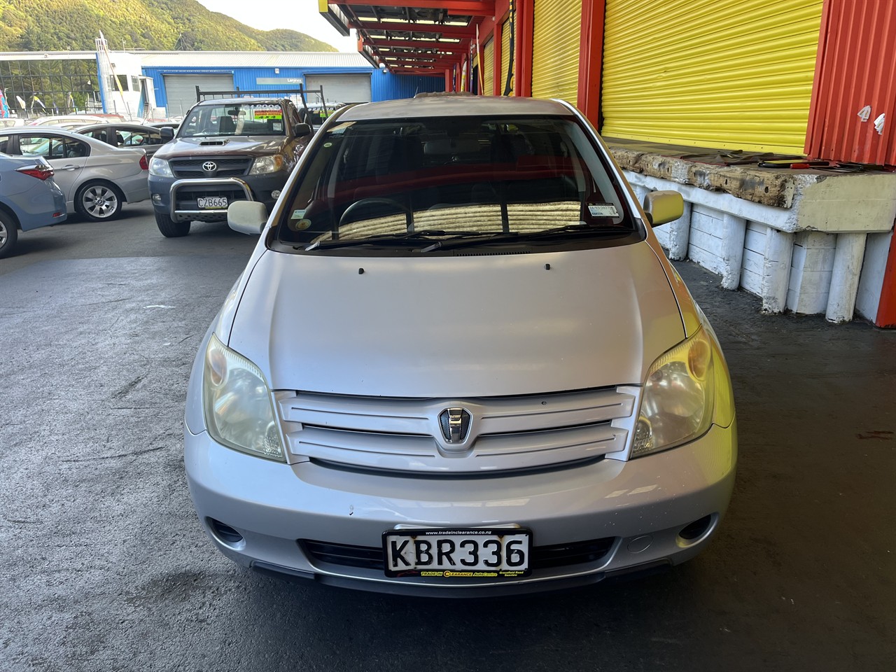 2004 Toyota IST
