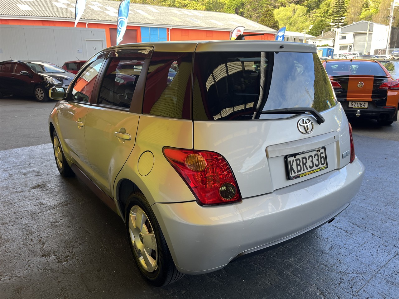 2004 Toyota IST
