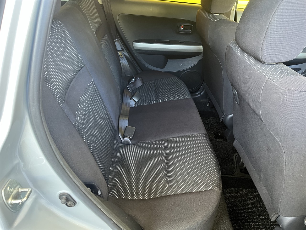 2004 Toyota IST