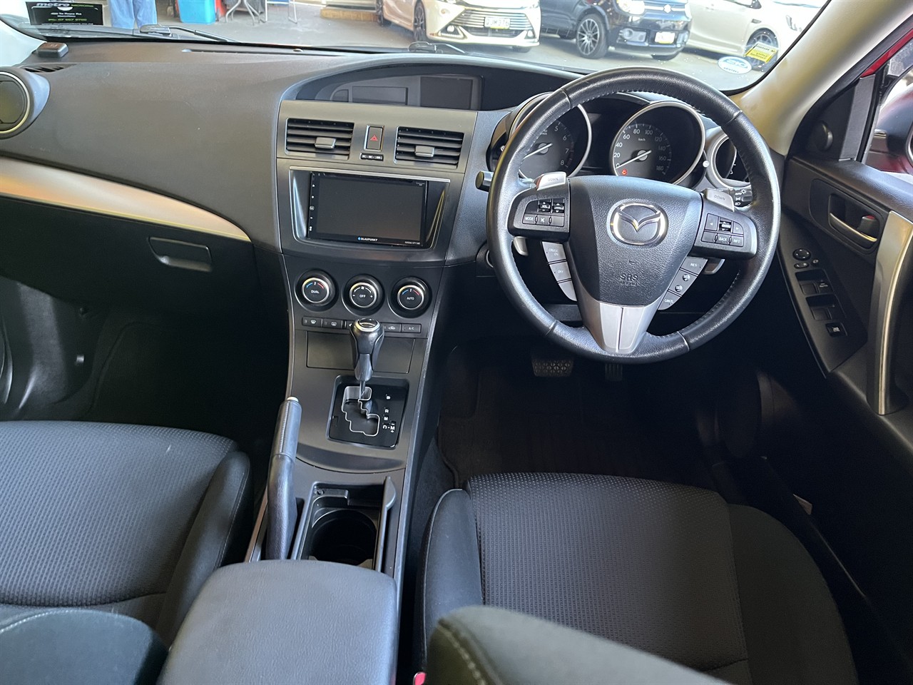 2013 Mazda Axela