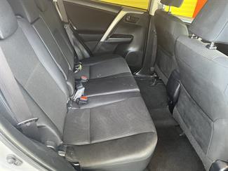 2016 Toyota RAV4 - Thumbnail
